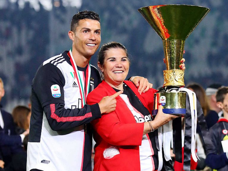 Scolari ទទូចហាម Ronaldo កុំផ្លាស់ទៅលេងលីគមួយនេះ បើមិនចង់ធ្លាក់កូដ