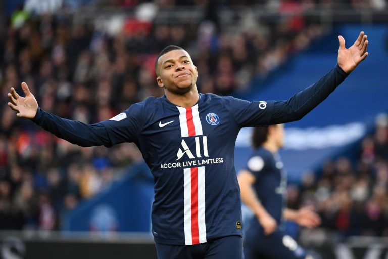 លោក​ Wenger ថា​ Mbappe អាចជំនួស​តំណែង​ Messi និង​ Ronaldo